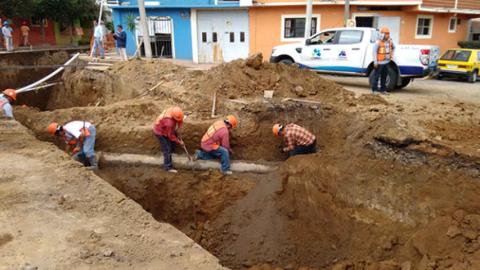Repara CAPAM fractura de línea de conducción en La Loma Xicohténcatl imagen 2