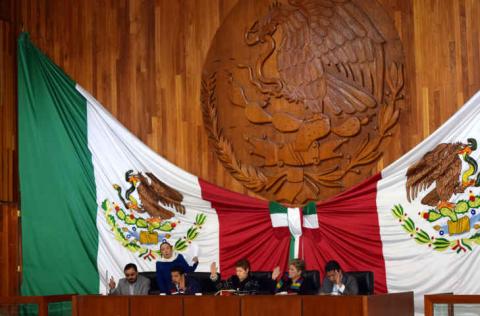 Conceden a Marco Mena licencia para separarse del cargo imagen 1