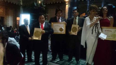 Sánchez Tlapapal fue galardonado con el “Sol de Oro” imagen 3