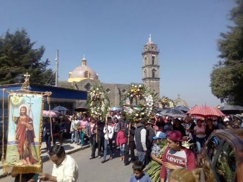 Entre porras y llanto despiden a ex alcalde de Tzompantepec imagen 2