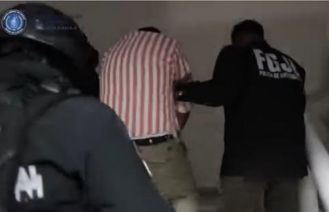Detienen a hombre que intentó extorsionar a menor de edad