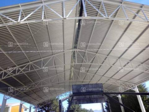 Alcalde fortalece la educación de la primaria innominada con una techumbre imagen 2
