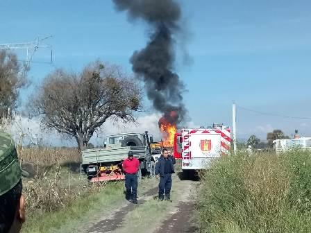 PC de Teacalco evacuó a 17 familias por explosión de Pemex imagen 1