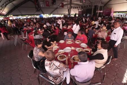 Disfrutan cientos de familia el Festival del Mole en Tlaxcala La Feria 2018 imagen 1