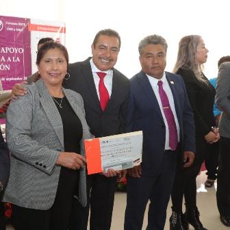 Reconocen a personal de apoyo y asistencia a la educación imagen 1