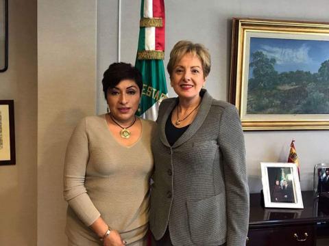 Diputada presume viaje y carece de trabajo Legislativo imagen 1