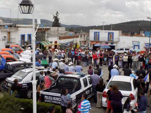 Con entrega de equipo Táctico-operativo Sanctorum refuerza su seguridad pública imagen 2