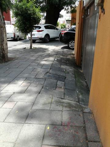 Priístas se roban hasta las banquetas imagen 3
