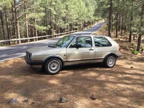A través de las redes sociales buscan automóvil robado imagen 1