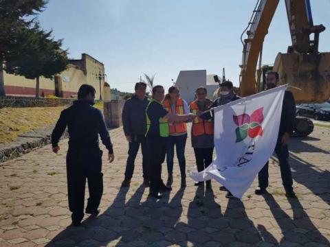 Diputada todo terreno da banderazo para inicio de obra en El Rosario imagen 4