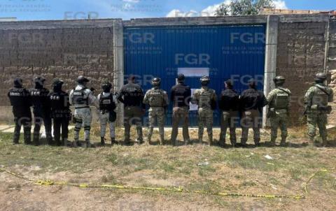 Aseguran tractocamión probablemente robado y un inhibidor de señal en Apizaco Tlaxcala imagen 3