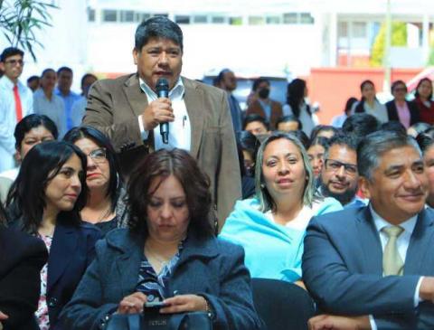 Rector de la UATx aquilata mérito de docentes universitarios imagen 3