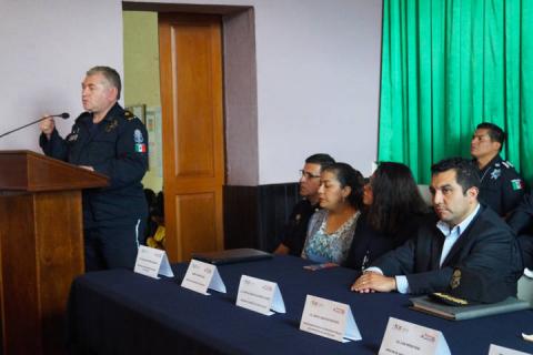 Icatlax capacitara a policías y con esto mejoraran su desempeño: alcalde imagen 1