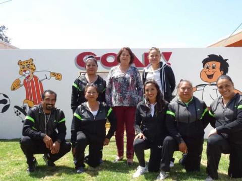 Inauguran cancha de futbol en jardín de niños de Teolocholco imagen 3