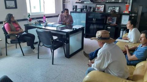 Alcalde de Tzompantepec atiende problema de falta de Agua en Quetzalcoapan