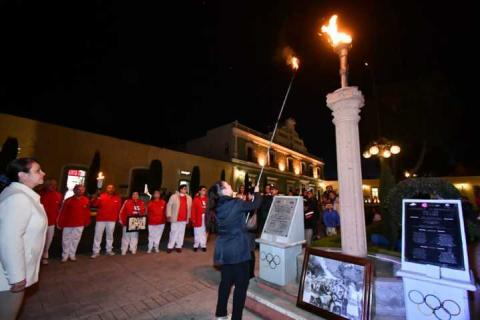 Conmemora ayuntamiento el 56 aniversario del paso por Huamantla del Fuego Olímpico De México 1968 imagen 4