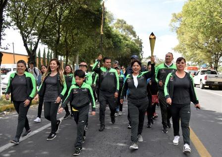 Entrega Anabell Ávalos Fuego de Independencia a comunidades imagen 4