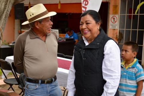 Regresará Martha Palafox al Senado mexicano
