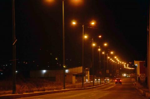 Concluye Ayuntamiento capitalino rehabilitación de iluminación en bulevar Gasoducto imagen 3