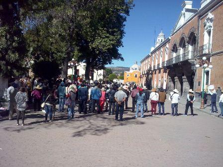 Siguen en Tlaxcala las protestas por el gasolinazo de Peña