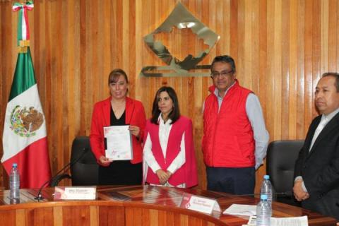 Recibe Zonia Montiel constancia como diputada local por el PRI imagen 3