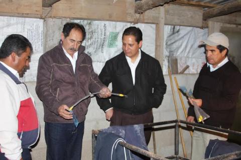Gestiona "Fundación a Favor de México" más de 500 mil pesos para productores imagen 1