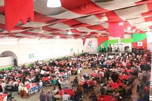 Héctor Domínguez festejó a 1,500 abuelitos chiautempenses imagen 2