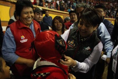 Cientos disfrutaron la función de lucha libre “Triple A” imagen 4