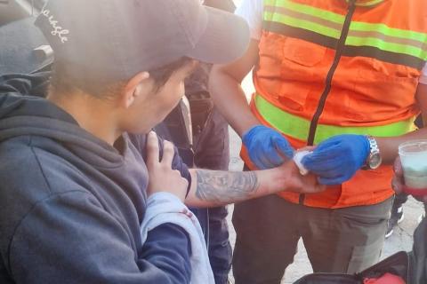 Atiende Protección Civil de Huamantla a masculino agredido