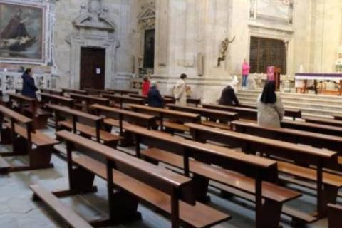 “Sanitizar”, requisito para que iglesias católicas retomen misas presenciales imagen 1