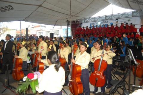 La sinfónica Esperanza Azteca suma otro éxito para la Feria de Chiautempan imagen 1
