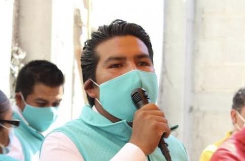 Alcalde se burla de Tetlanohcan y hace bisnes con Axocomanitla y Teolocholco