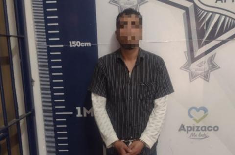 Policía de Apizaco asegura a sujeto que cuenta con orden de aprehensión