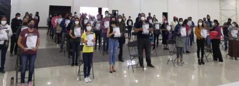 Entregan escrituras públicas para brindar certeza jurídica a tetlenses imagen 2
