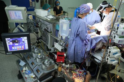 Con equipo médico de vanguardia, Tlaxcala realiza cirugía de corazón abierto