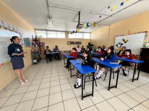 Regresan a clases más de 242 mil estudiantes de nivel básico en Tlaxcala