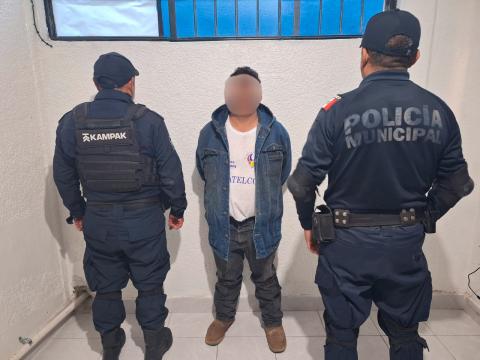 Policía de Papalotla detiene a masculino que agredió a su pareja e hija menor