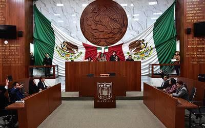 Diputados locales van por la Revocación de Mandato