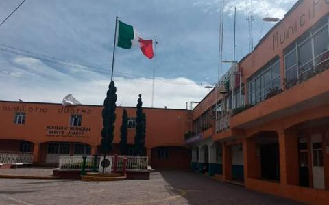 Con una escopeta cuidan a 20 mil habitantes de Tequexquitla