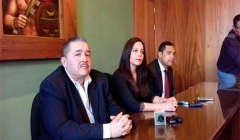Se confirma salida de dos comisionados de la IAIP