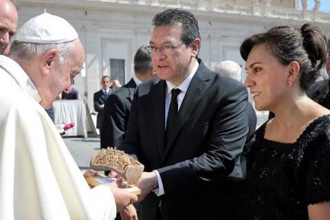 Paseo con visita al Papa costó al menos 350 mil pesos a los tlaxcaltecas