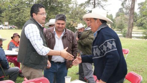 Julio César Álvarez se reunió con Ejidatarios y Productores del Municipio de Nanacamilpa imagen 1