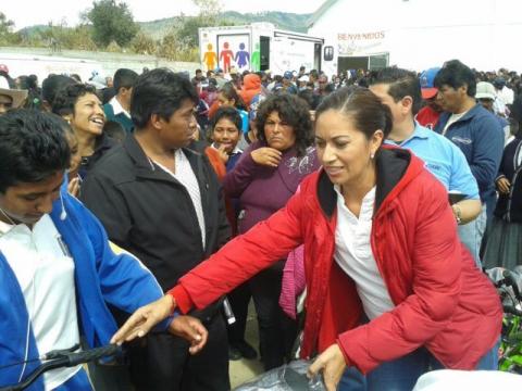 Entrega DIF Huamantla bicicletas a niños de comunidades imagen 5