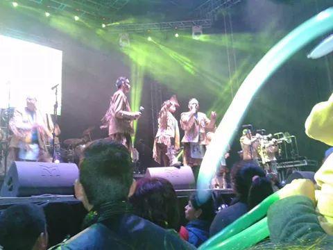 Roban en baile de feria cinco autos y desmantelan otros
