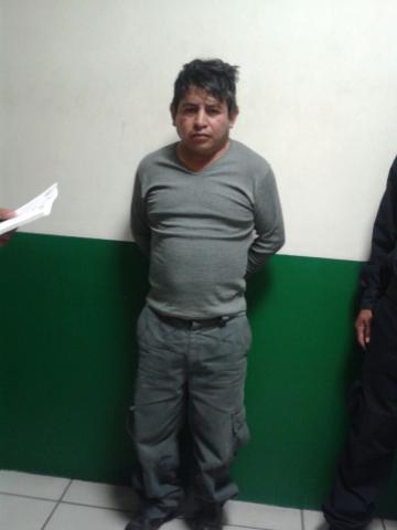 Policía municipal de Ixtacuixtla detienen a sujeto vinculado al robo de cable telefónico imagen 1