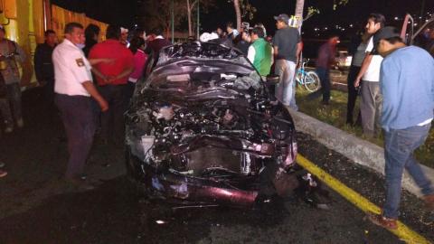 Jugaban carreras en la autopista de la muerte y provocan accidente imagen 1