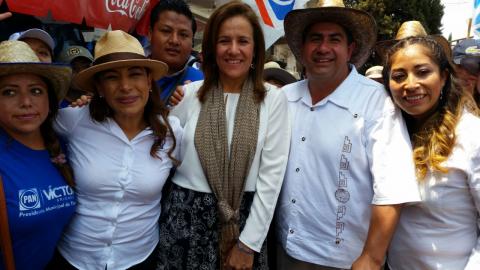 Respalda Margarita Zavala a Víctor Briones; no hay que regresar al pasado dice imagen 2