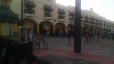 Trabajadores municipales cierran alcaldía de San Pablo del Monte imagen 3
