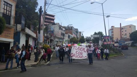 Marchan en repudio a la violencia en Oaxaca imagen 5