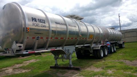 Recuperan corporaciones policiacas tráiler y pipas con combustible robado